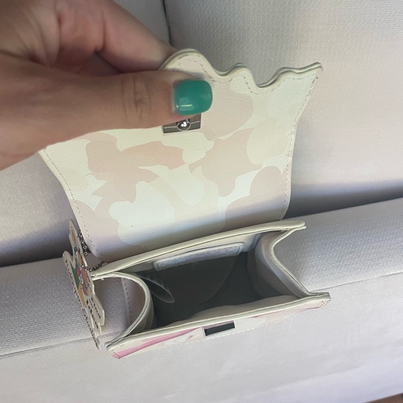 KidSuper Mini Kissing Bag - Picture 6 of 7